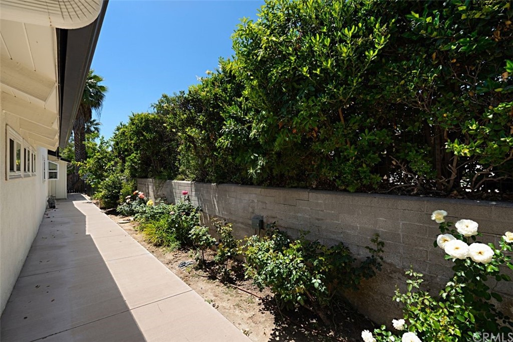 1150 Coronet Avenue Pasadena, CA 91107 - Photo 37 of 37