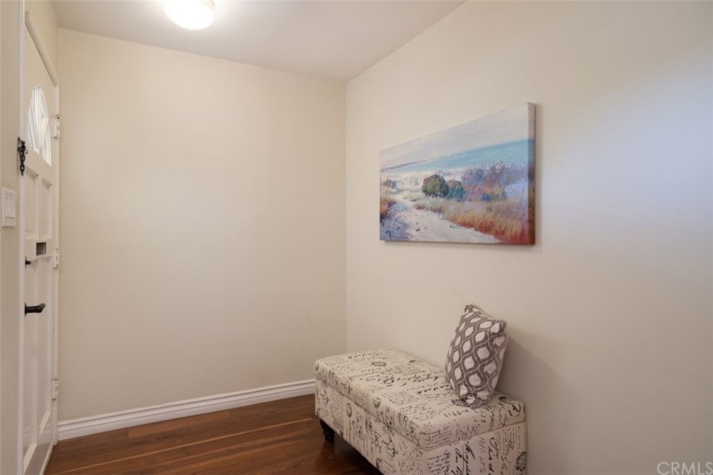 1150 Coronet Avenue Pasadena, CA 91107 - Photo 6 of 37