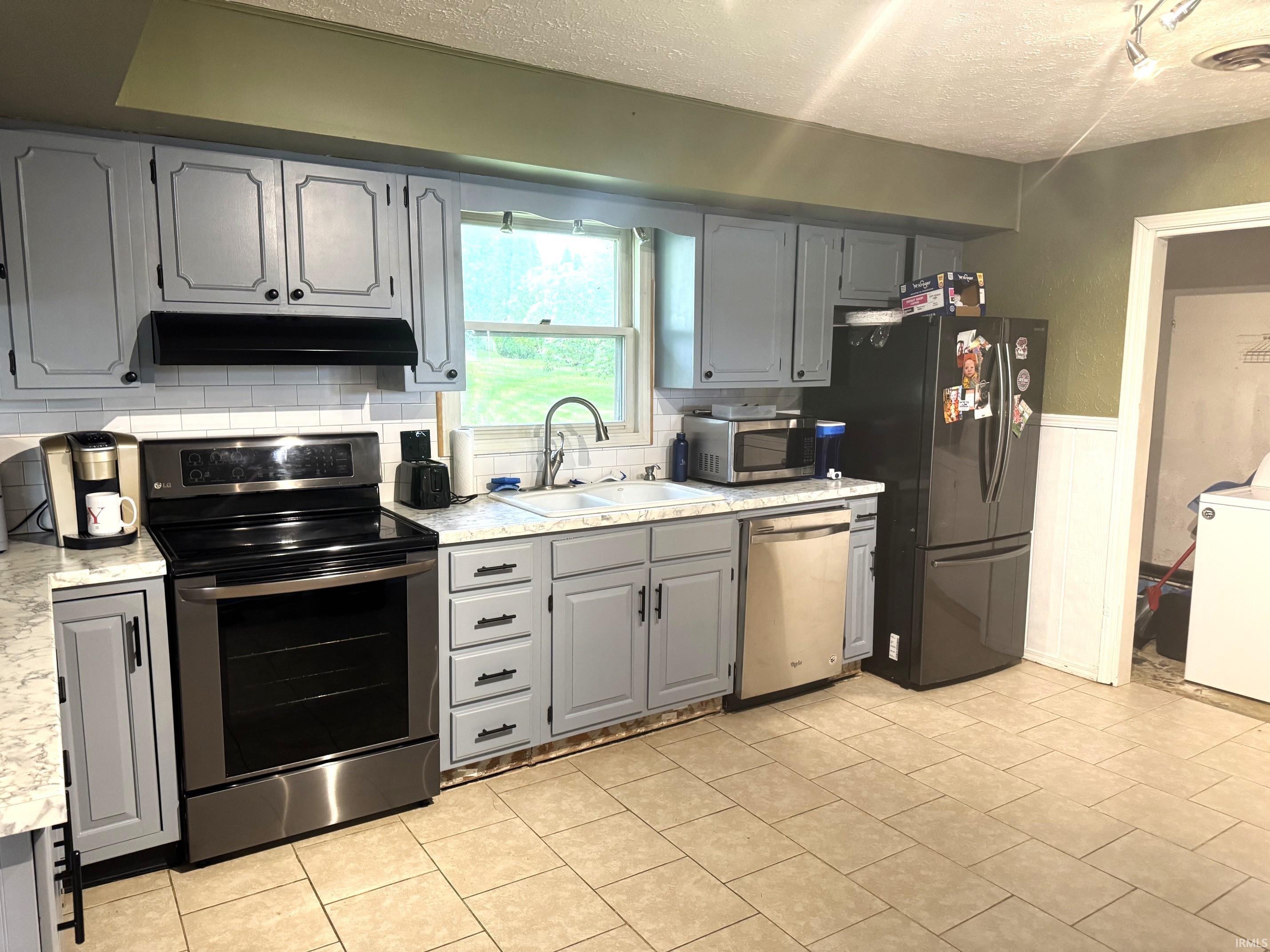426 Woodville Road Mitchell, IN 47446 - Photo 13 of 23