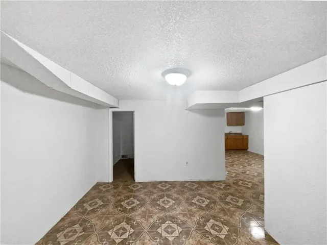 $212,000 | 4958 North Lister Avenue, Kansas City, MO 64119