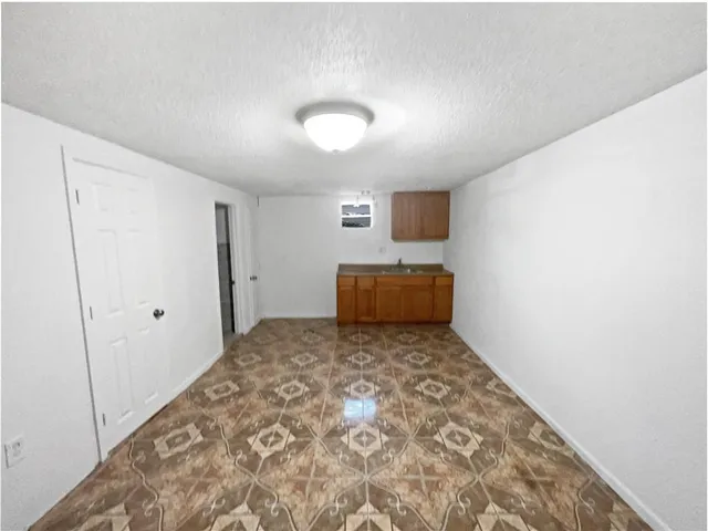 $212,000 | 4958 North Lister Avenue, Kansas City, MO 64119