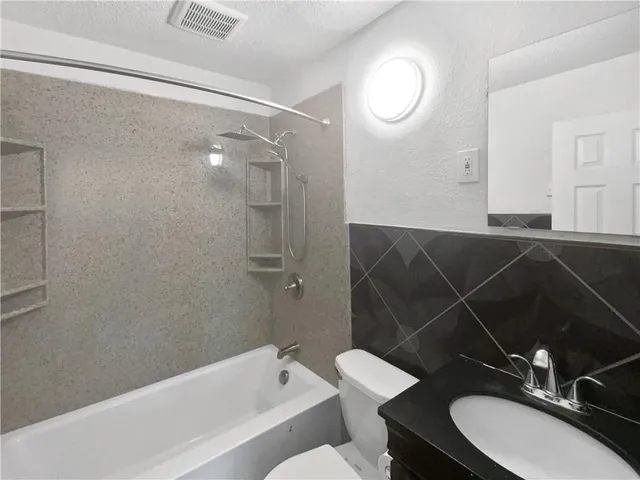 $212,000 | 4958 North Lister Avenue, Kansas City, MO 64119