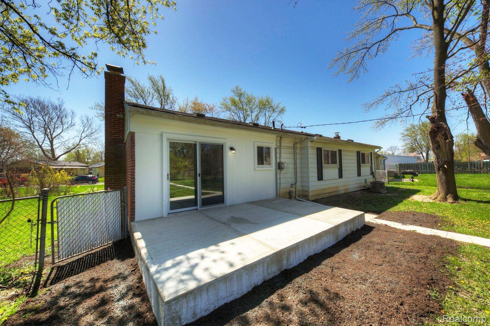 32034 Bruce Street Romulus, MI 48174 - Photo 18 of 23 Gallery Image 18