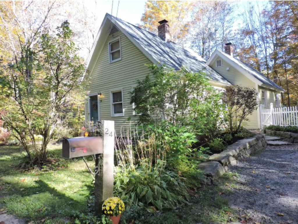 24 Forest Road Weare, NH 03281 - Photo 1 of 32