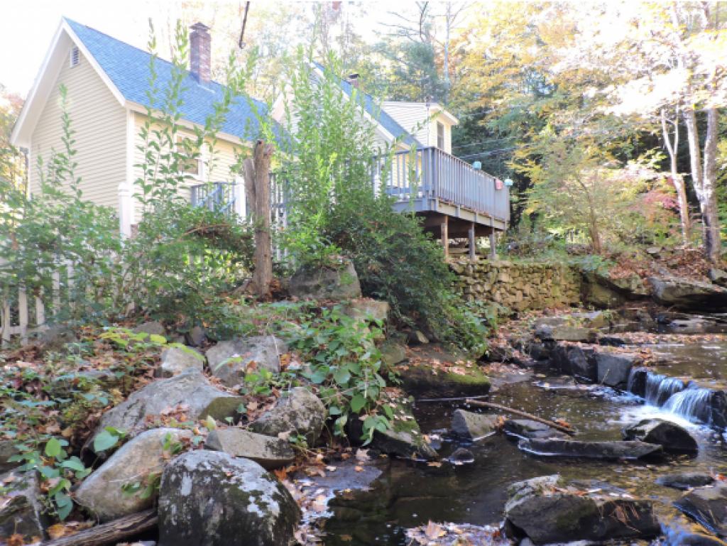 24 Forest Road Weare, NH 03281 - Photo 2 of 32