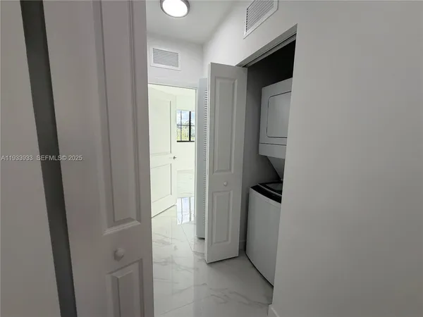 $2,665 | 2310 East 4th Avenue, Unit 205, Hialeah, FL 33013