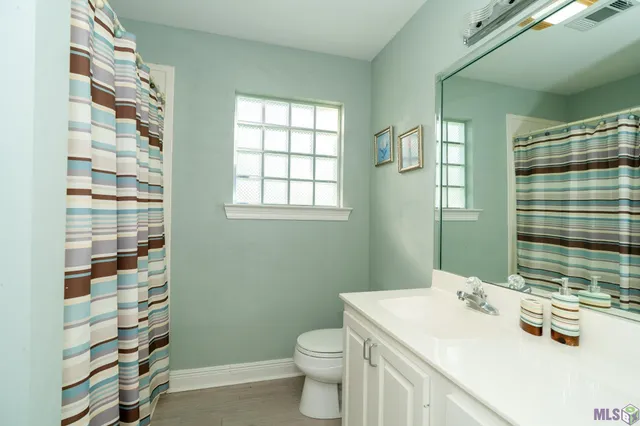 $399,900 | 13314 Bayou Terrace Drive, St. Amant, LA 70774