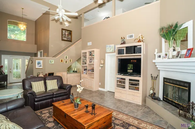 $399,900 | 13314 Bayou Terrace Drive, St. Amant, LA 70774