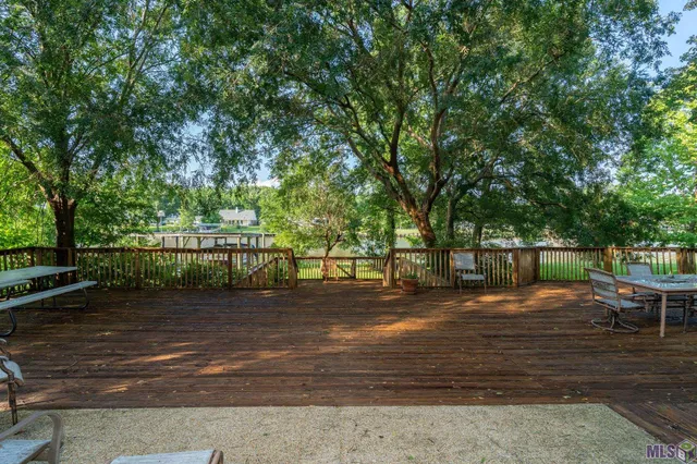 $399,900 | 13314 Bayou Terrace Drive, St. Amant, LA 70774