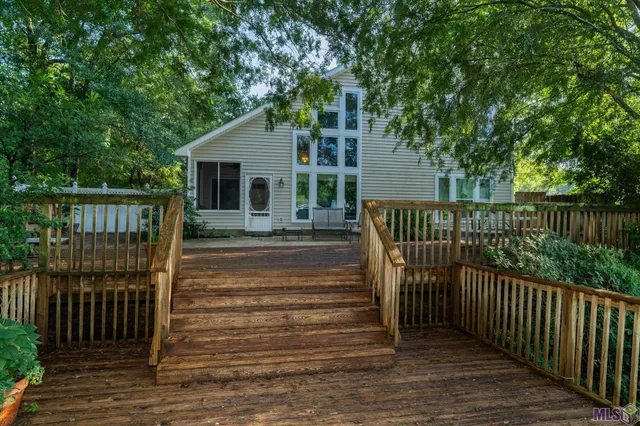 $399,900 | 13314 Bayou Terrace Drive, St. Amant, LA 70774