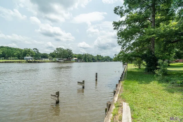 $399,900 | 13314 Bayou Terrace Drive, St. Amant, LA 70774