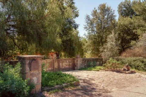 $3,490,000 | 4440 Grand Avenue, Ojai, CA 93023