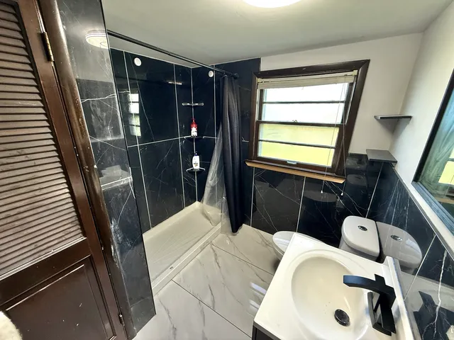 $372,500 | 106 Kazwell Street, Willow Springs, IL 60480