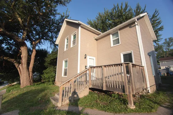 $112,900 | 818 Charlotte Street, Davenport, IA 52803