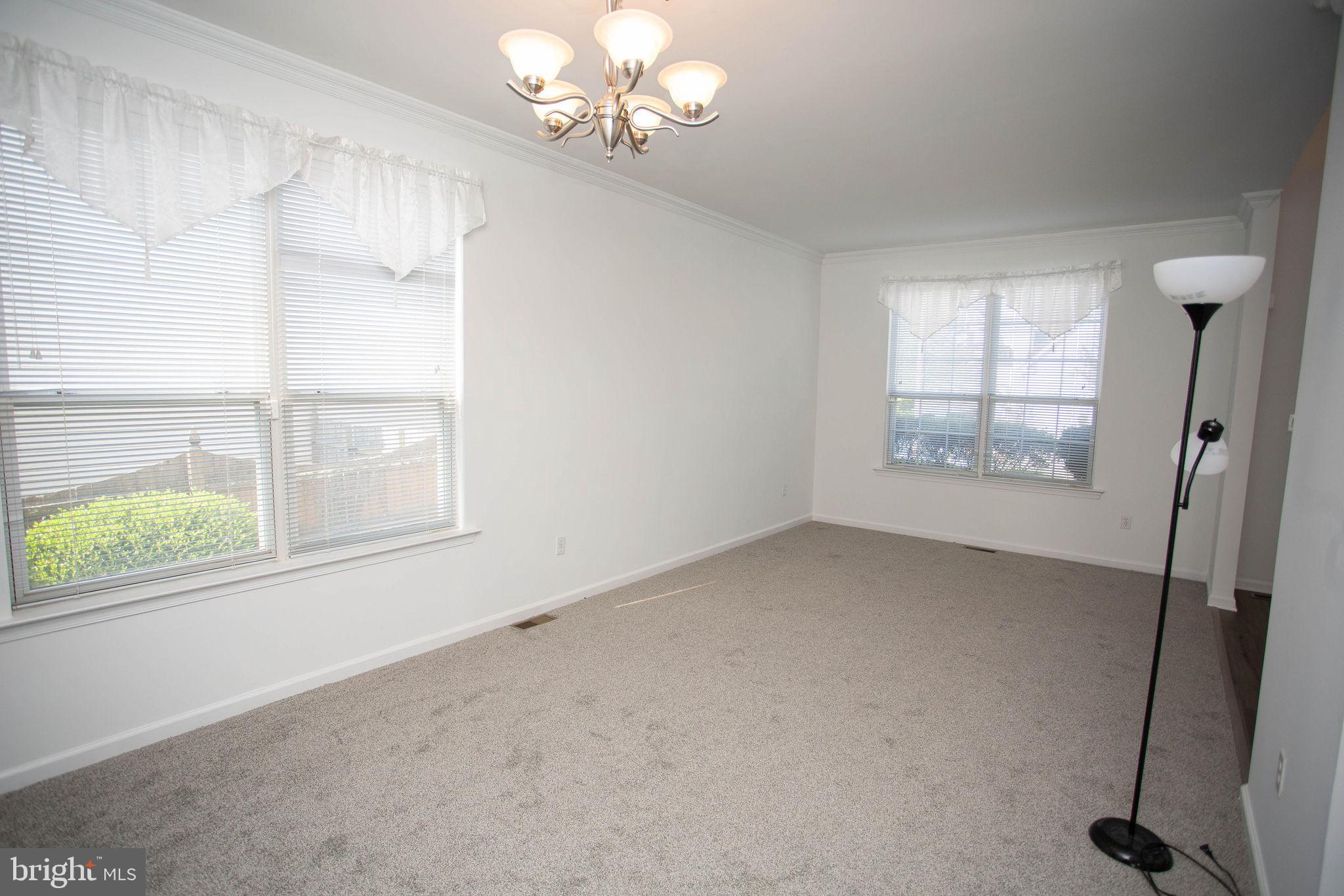 68 Stoneham Drive Delran, NJ 08075 - Photo 3 of 48