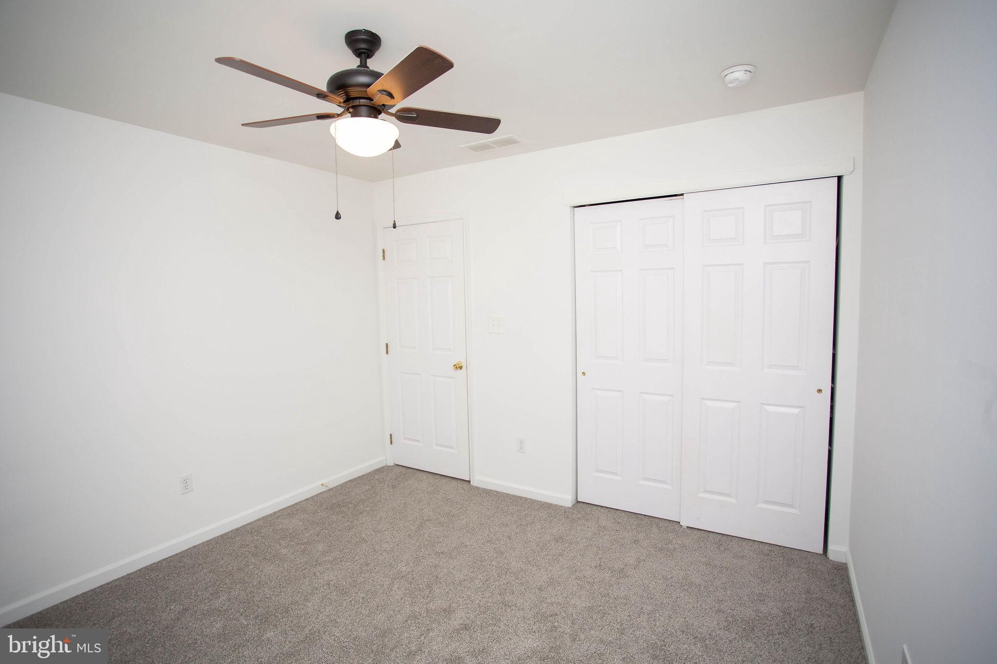 68 Stoneham Drive Delran, NJ 08075 - Photo 34 of 48