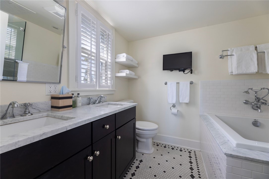 20 Westerly Road Westerly, RI 02891 - Photo 29 of 34