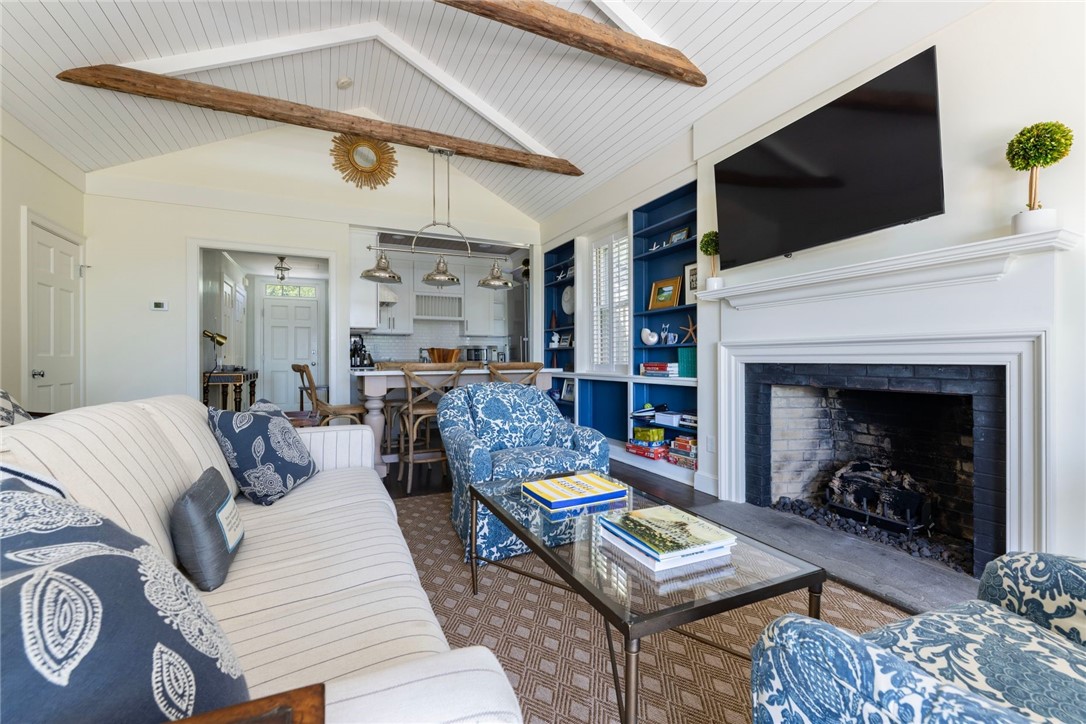 20 Westerly Road Westerly, RI 02891 - Photo 6 of 34