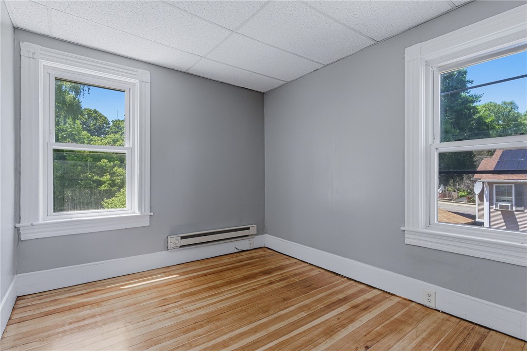 428 9th Avenue Woonsocket, RI 02895 - Photo 6 of 50