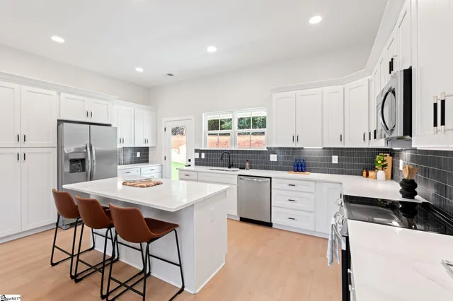 $339,000 | 107 Mt Bay Drive, Westminster, SC 29693