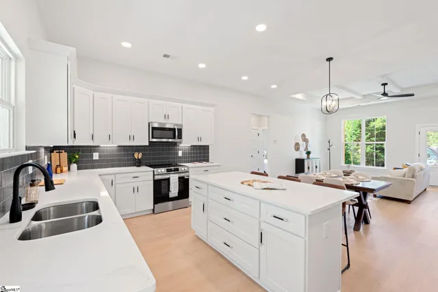 $339,000 | 107 Mt Bay Drive, Westminster, SC 29693