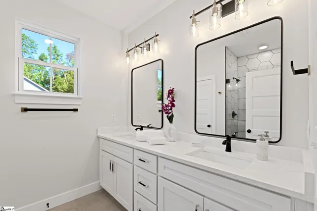 $339,000 | 107 Mt Bay Drive, Westminster, SC 29693