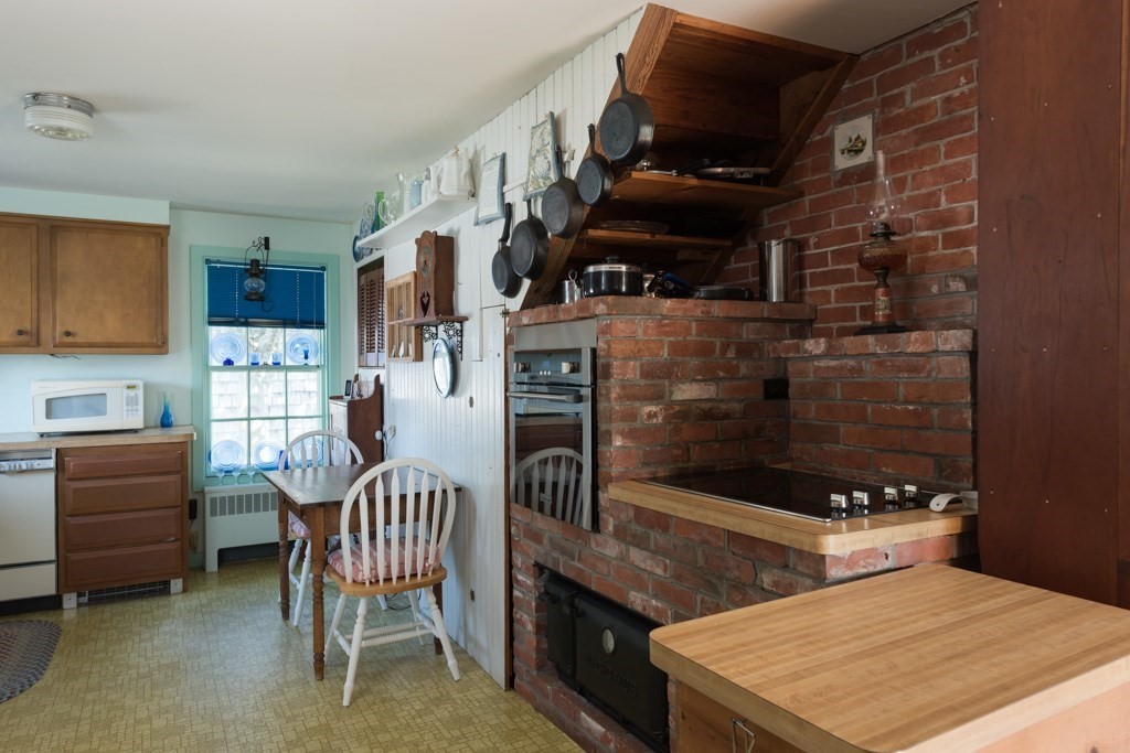 18 Bank Street Harwich, MA 02646 - Photo 10 of 42
