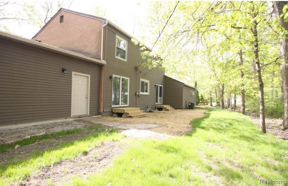 48008 Fuller Road Chesterfield, MI 48051 - Photo 4 of 46
