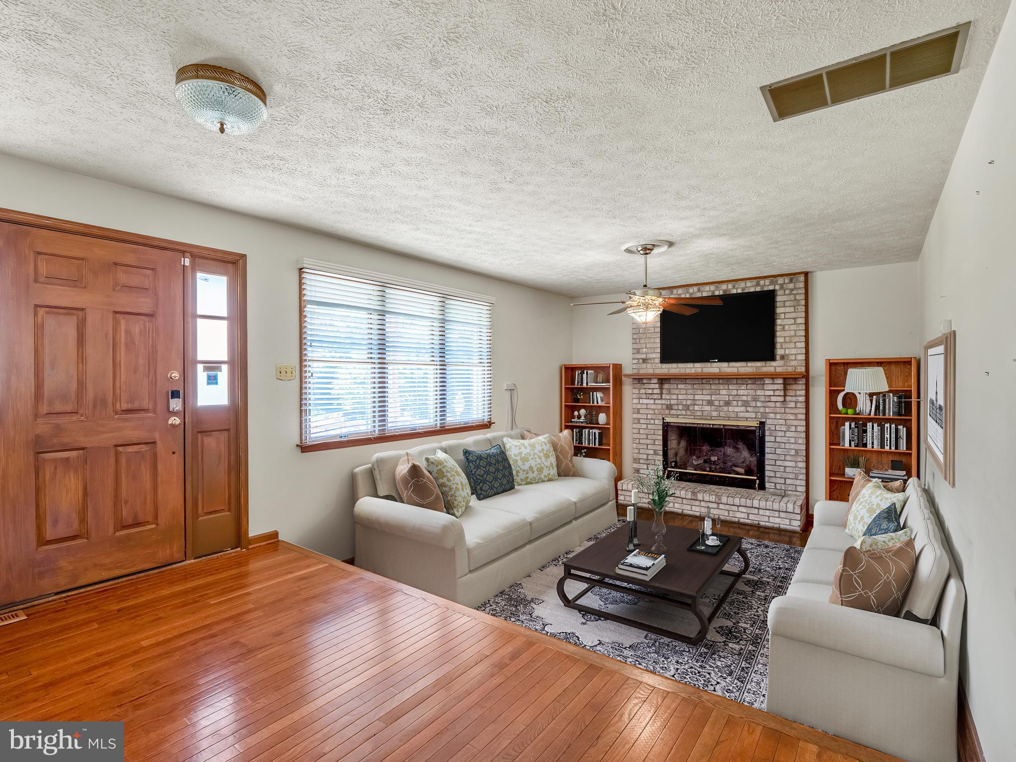10405 Brandywine Road Clinton, MD 20735 - Photo 2 of 23 Gallery Image 2