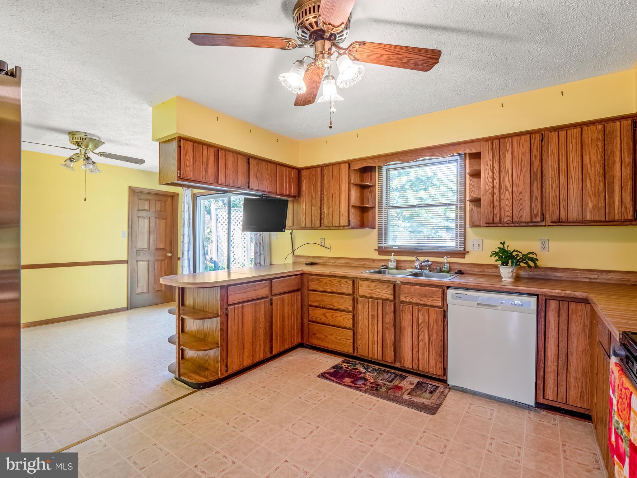 10405 Brandywine Road Clinton, MD 20735 - Photo 7 of 23 Gallery Image 7