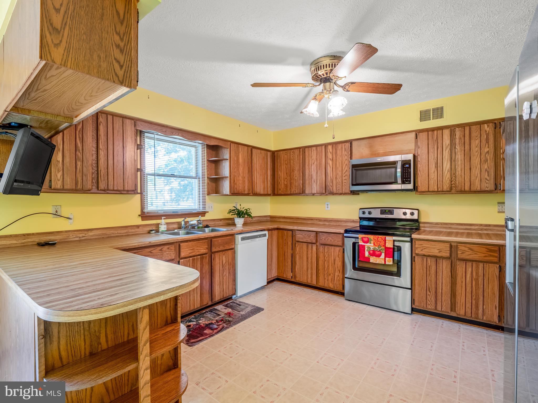 10405 Brandywine Road Clinton, MD 20735 - Photo 8 of 23 Gallery Image 8
