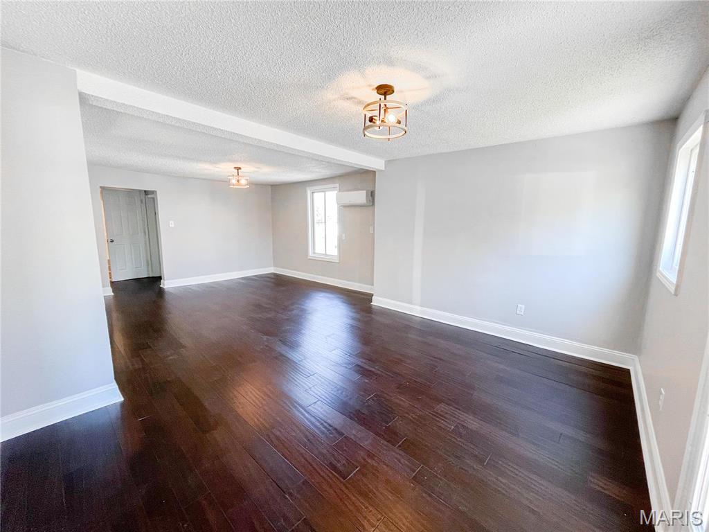 451 Fair Street Sullivan, MO 63080 - Photo 4 of 17