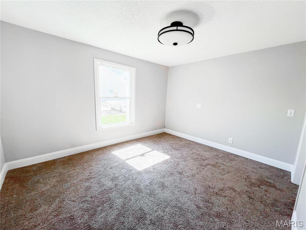 451 Fair Street Sullivan, MO 63080 - Photo 9 of 17