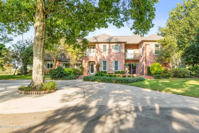 $875,000 | 14727 U.S. Highway 190, Opelousas, LA 70570