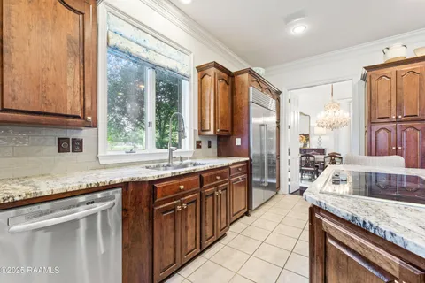 $875,000 | 14727 U.S. Highway 190, Opelousas, LA 70570