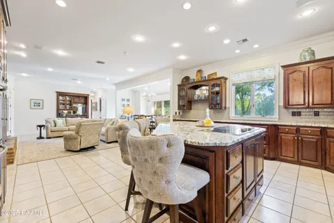 $875,000 | 14727 U.S. Highway 190, Opelousas, LA 70570