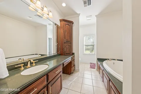 $875,000 | 14727 U.S. Highway 190, Opelousas, LA 70570