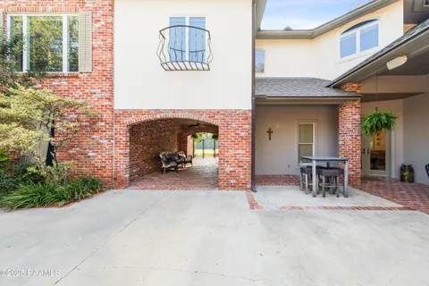 $875,000 | 14727 U.S. Highway 190, Opelousas, LA 70570