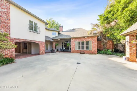 $875,000 | 14727 U.S. Highway 190, Opelousas, LA 70570