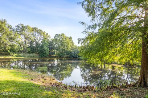 $875,000 | 14727 U.S. Highway 190, Opelousas, LA 70570