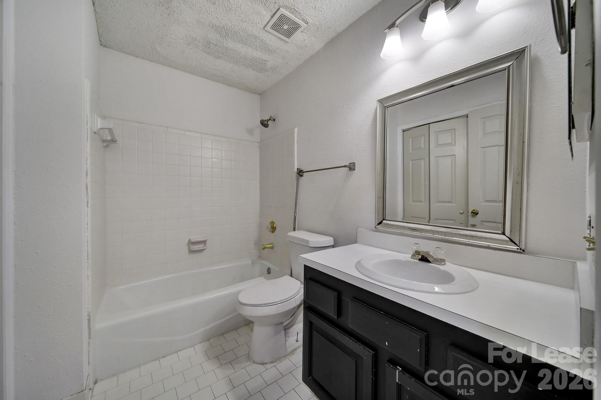 308 Queens Road, Unit 31 Charlotte, NC 28204 - Photo 11 of 24