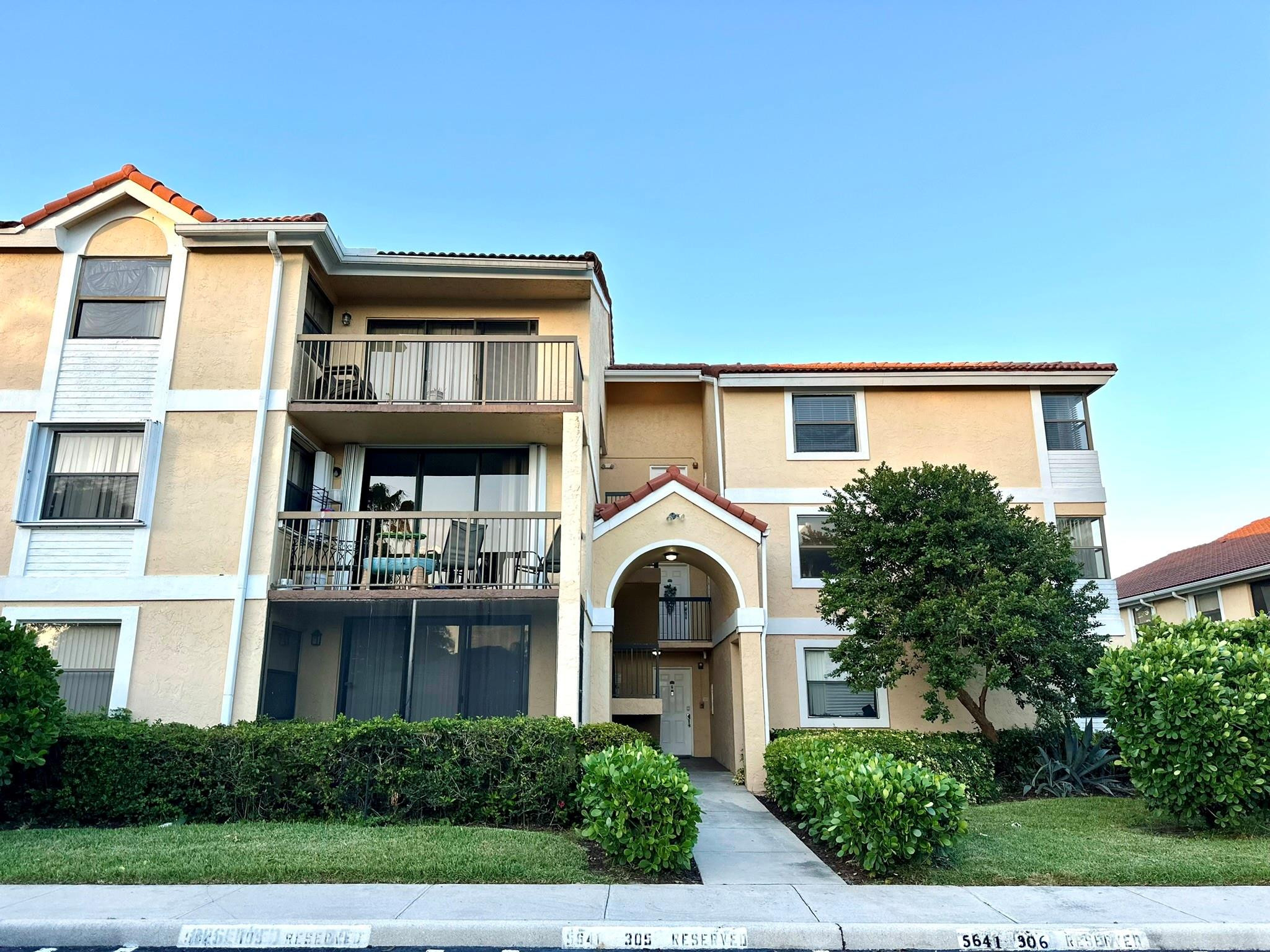 5641 Riverside Drive, Unit 306 Coral Springs, FL 33067 - Photo 1 of 23 Photo 1