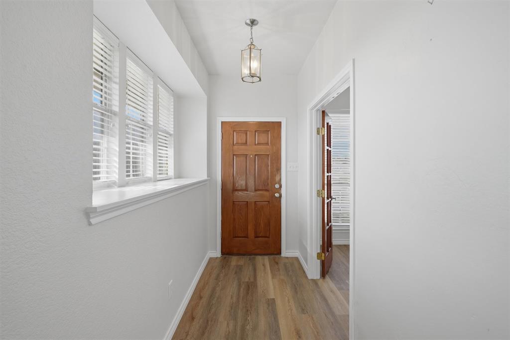 10986 Hawks Landing Road Fort Worth, TX 76052 - Photo 12 of 39
