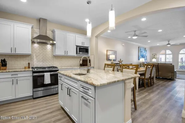 $3,200 | 2240 Enjoya Lane, Melbourne, FL 32901