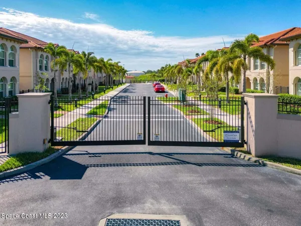 $3,200 | 2240 Enjoya Lane, Melbourne, FL 32901