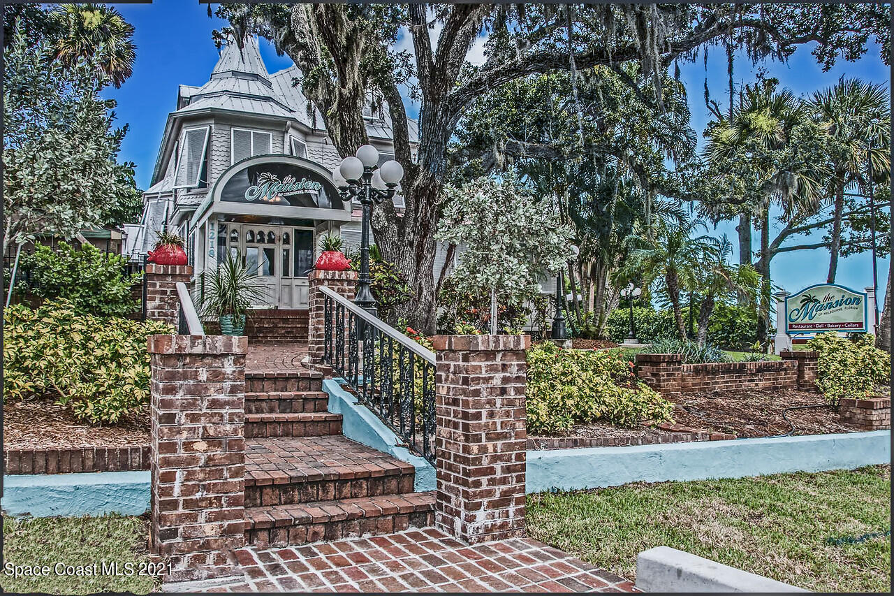 2240 Enjoya Lane Melbourne, FL 32901 - Photo 34 of 38 20220129053218416971000000-o