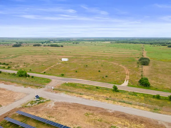 $100,000 | 8557 Farm To Market 586, Bangs, TX 76823