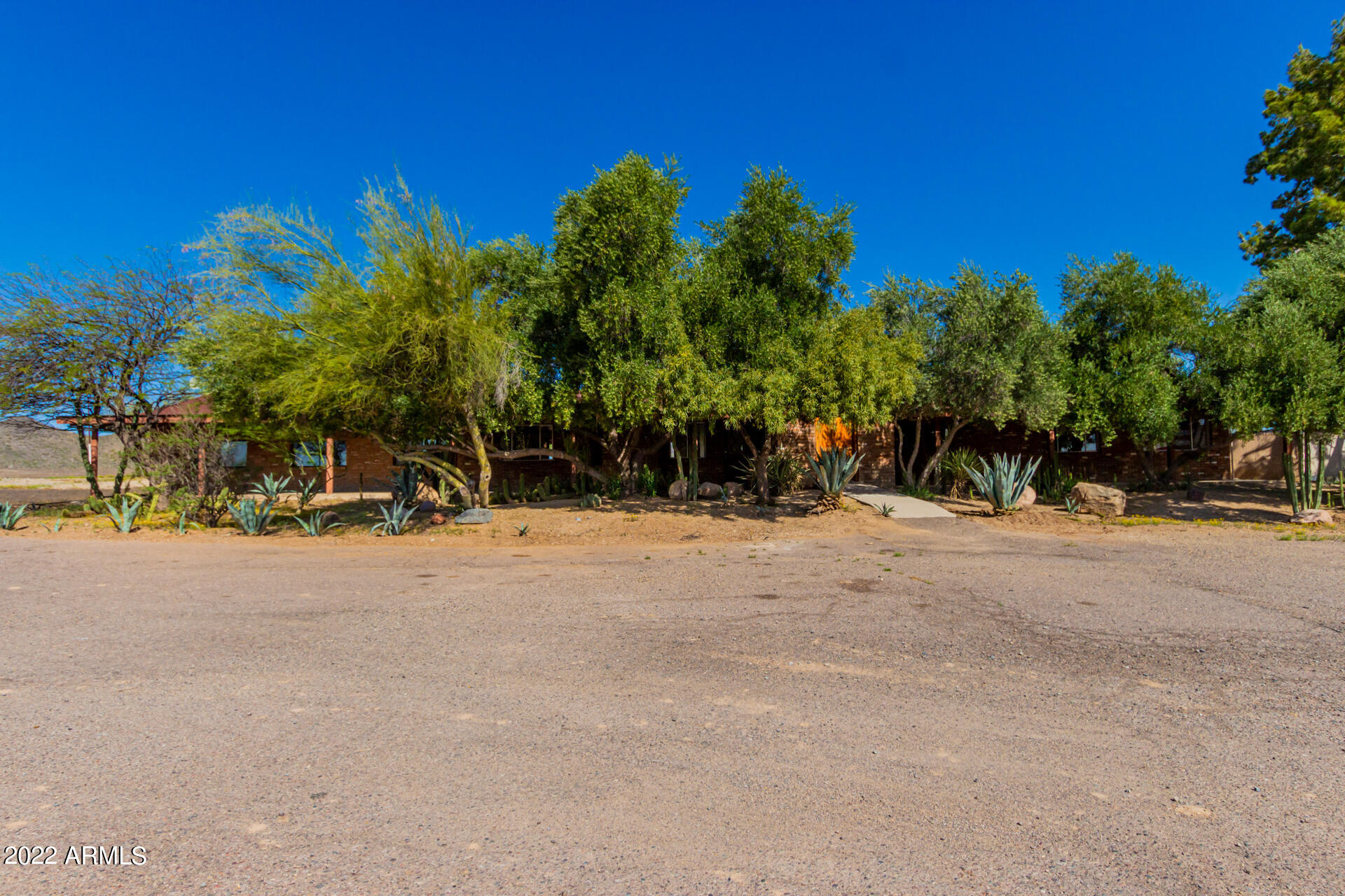 5632 East Yucca Road Cave Creek, AZ 85331 - Photo 2 of 49 2