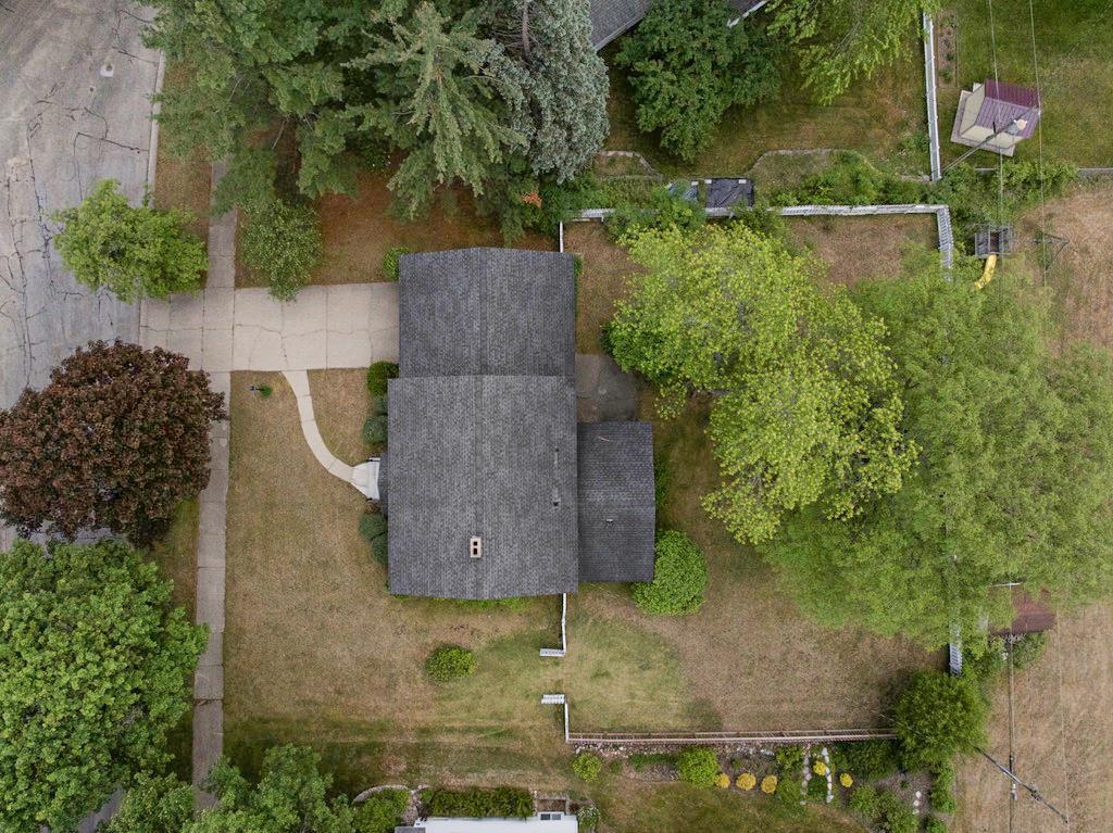 424 Crestview Street Cadillac, MI 49601 - Photo 29 of 62 1946655-01c9f501-35ae-4633-aeba-77884c561c65.JPG