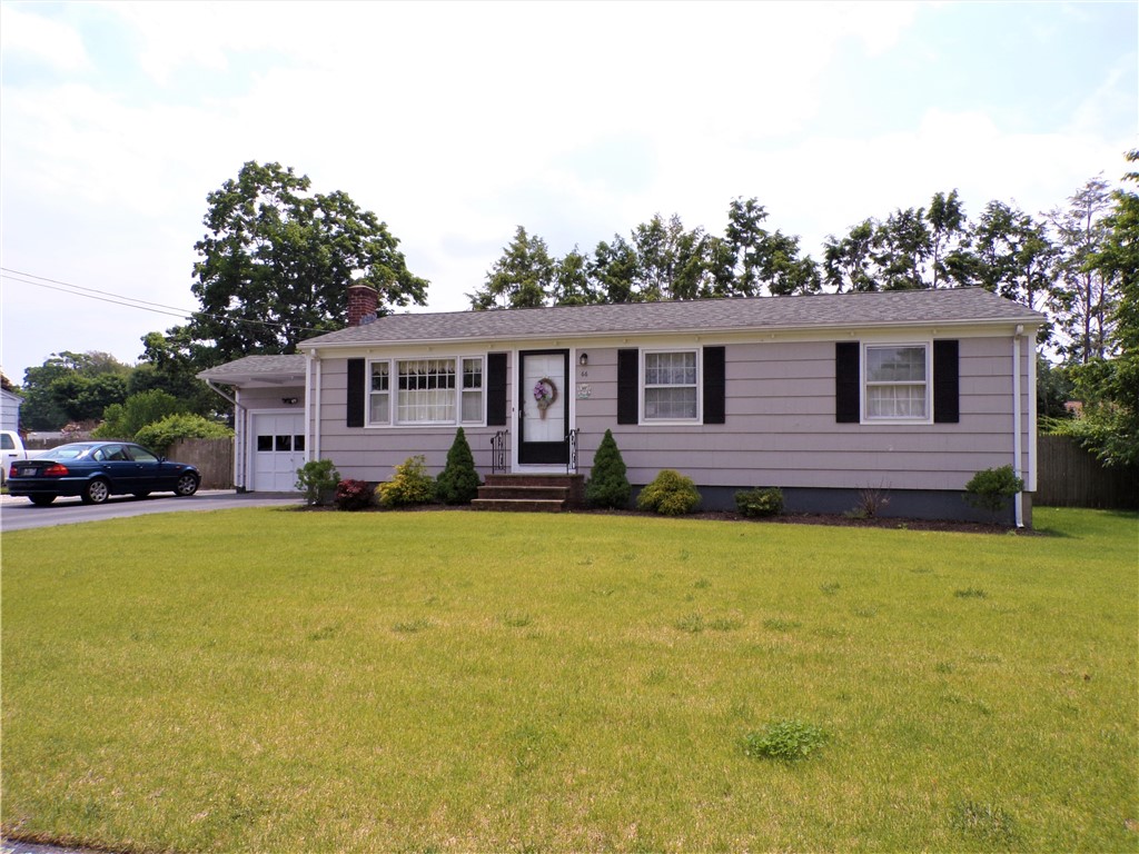 66 Hobbs Road Warwick, RI 02889 - Photo 2 of 29 Gallery Image 2
